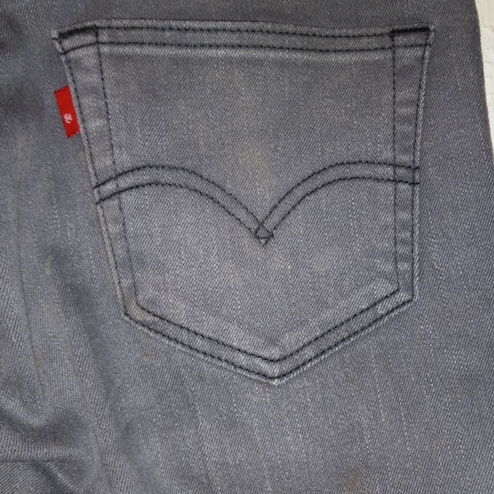 LEVI STRAUSS & CO 511 ORIGINAL RIVETED JEANS - Picture 8 of 9